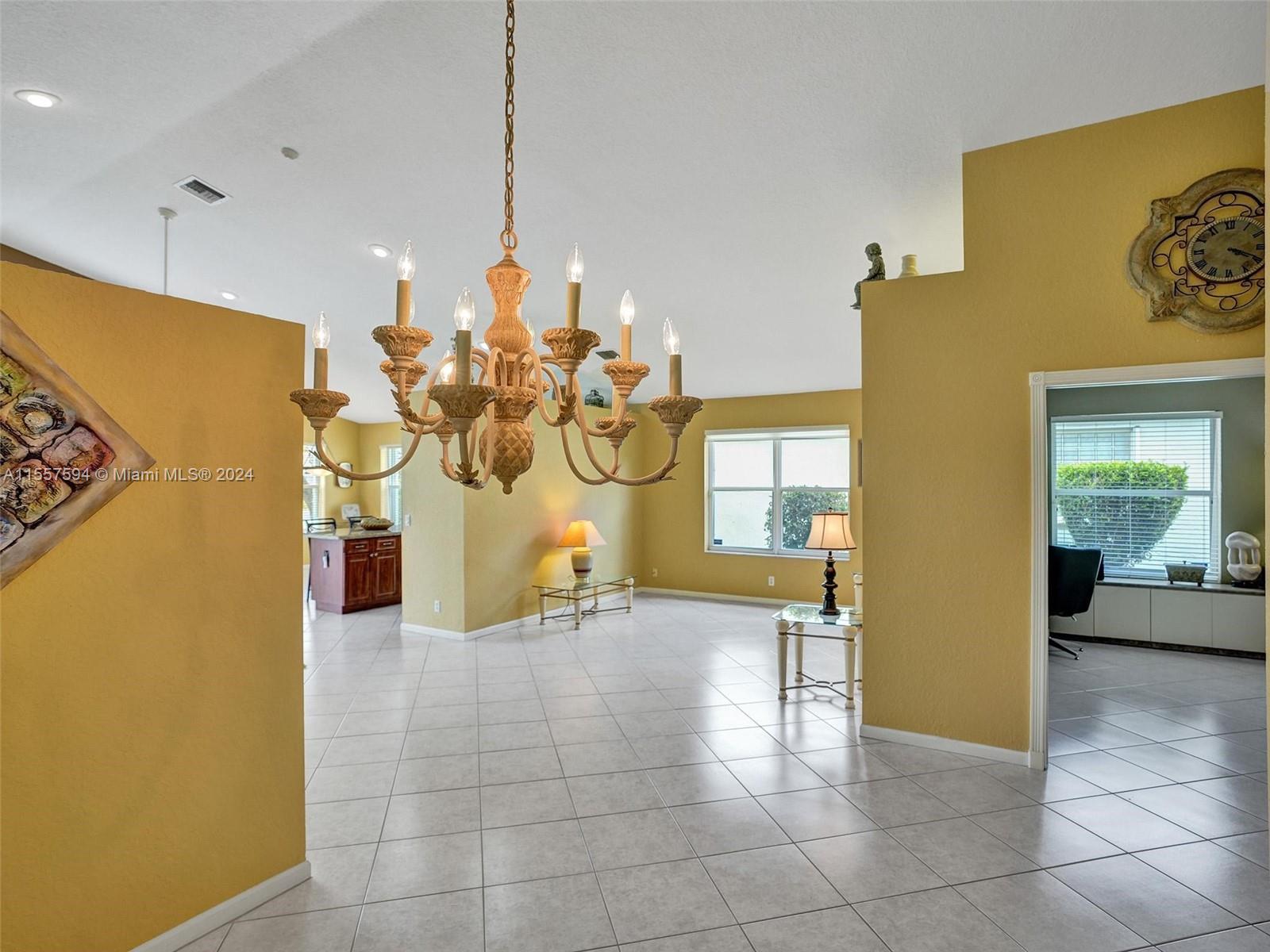 10390 E Utopia Cir E