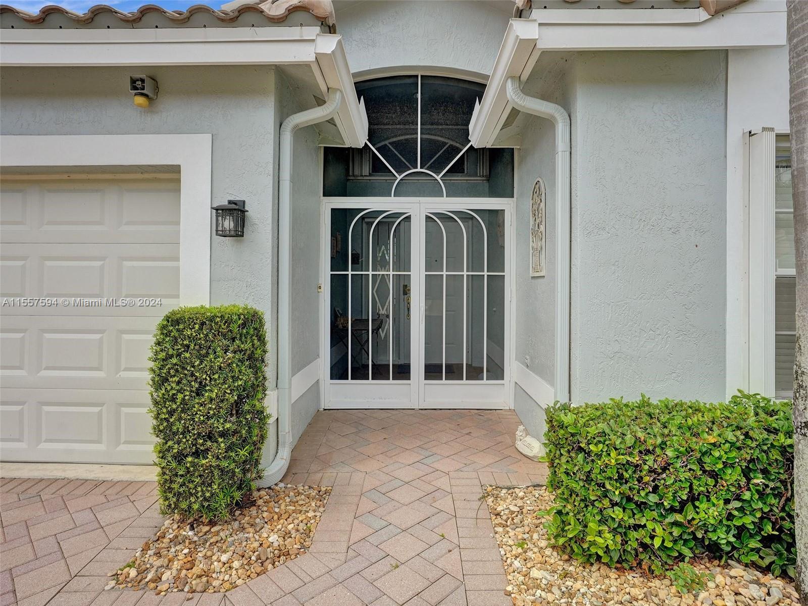 10390 E Utopia Cir E