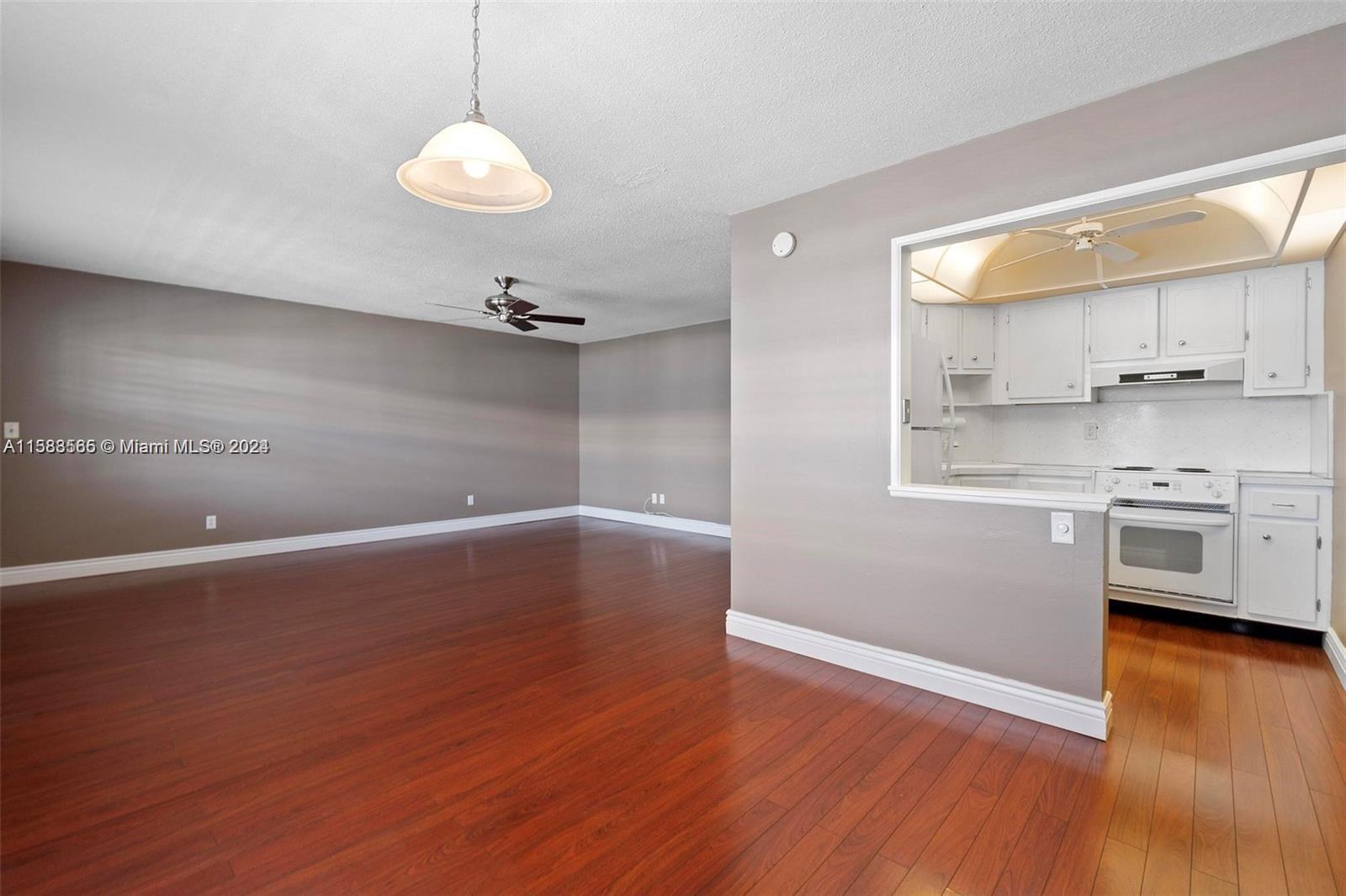 5201 NE 24th Ter # A208