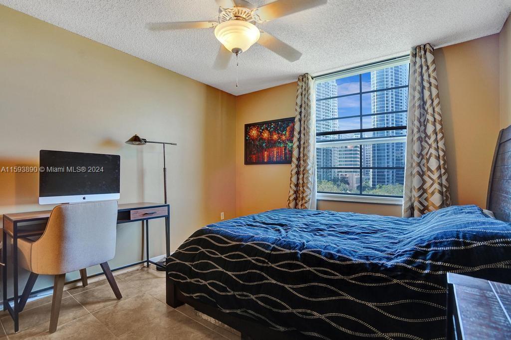 520 SE 5th Ave # 2509