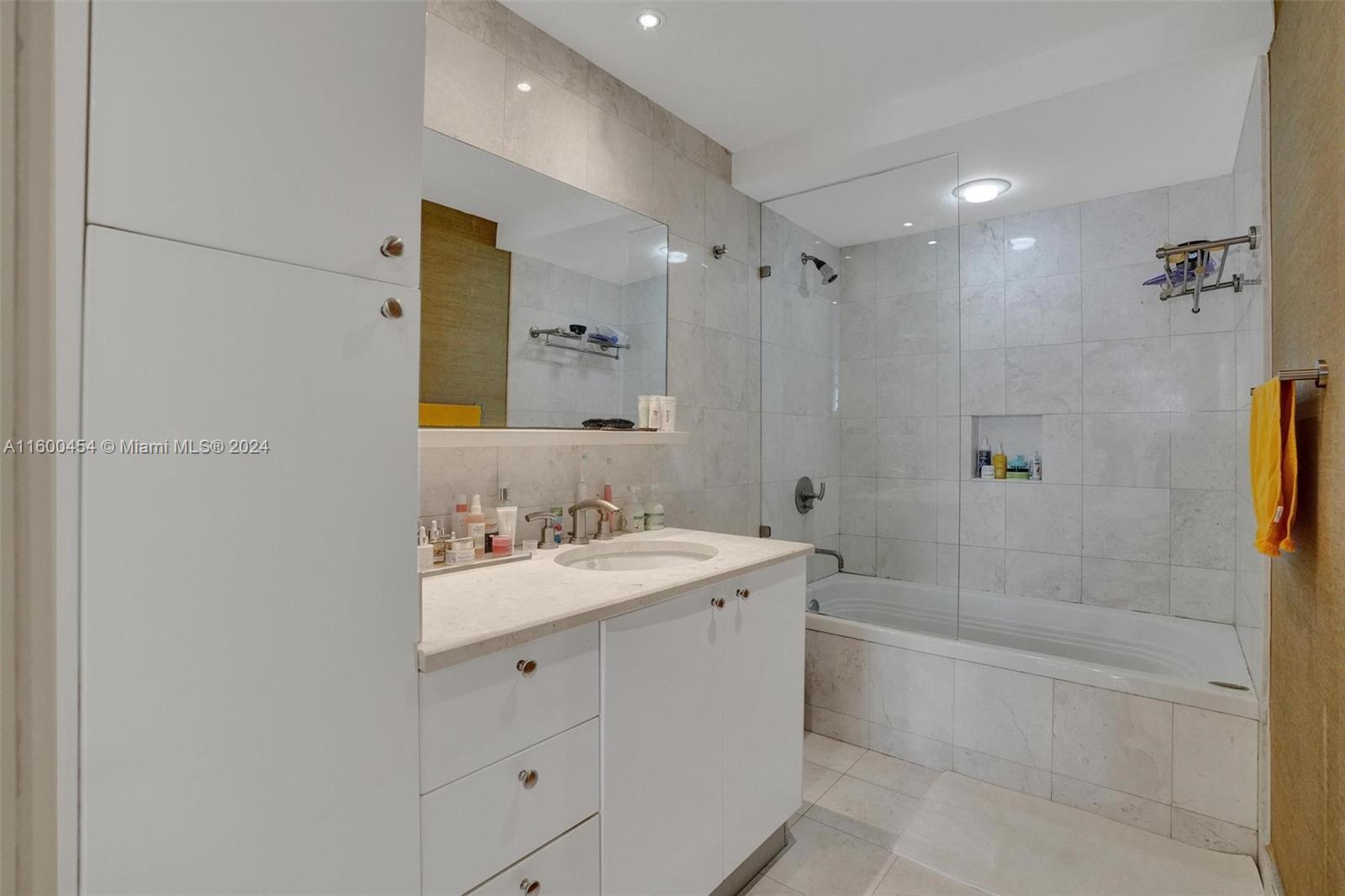901 Brickell Key Blvd # 2302