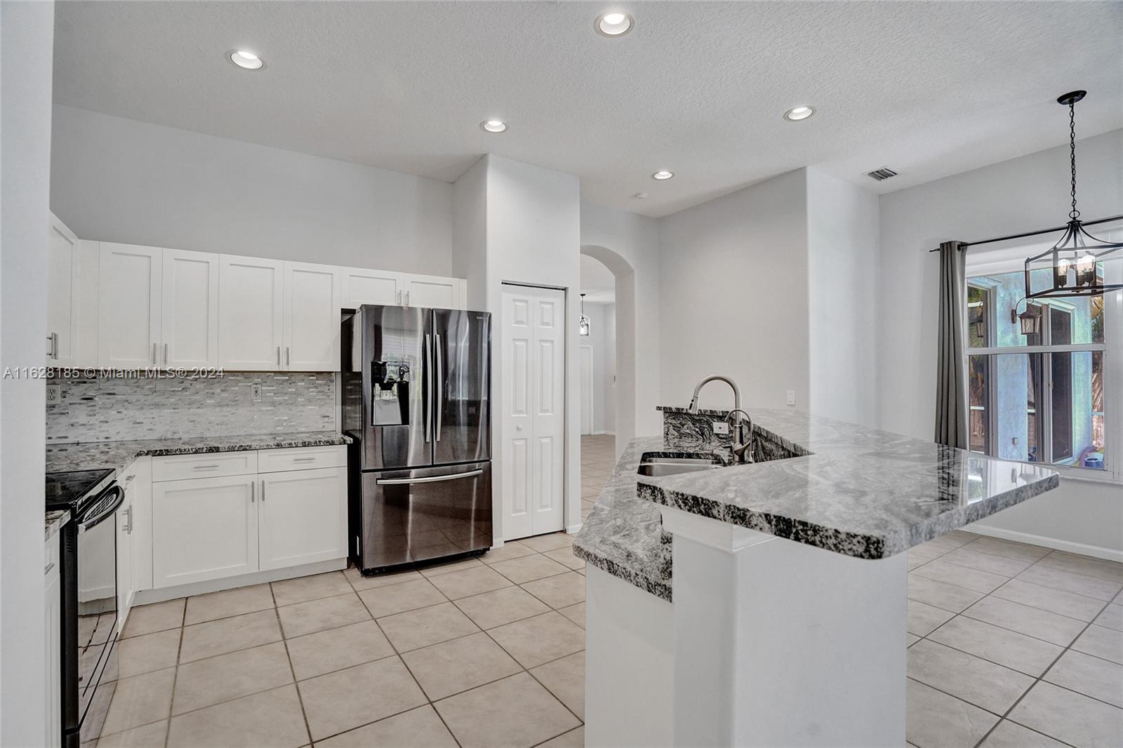 7010 Oakshire Ct