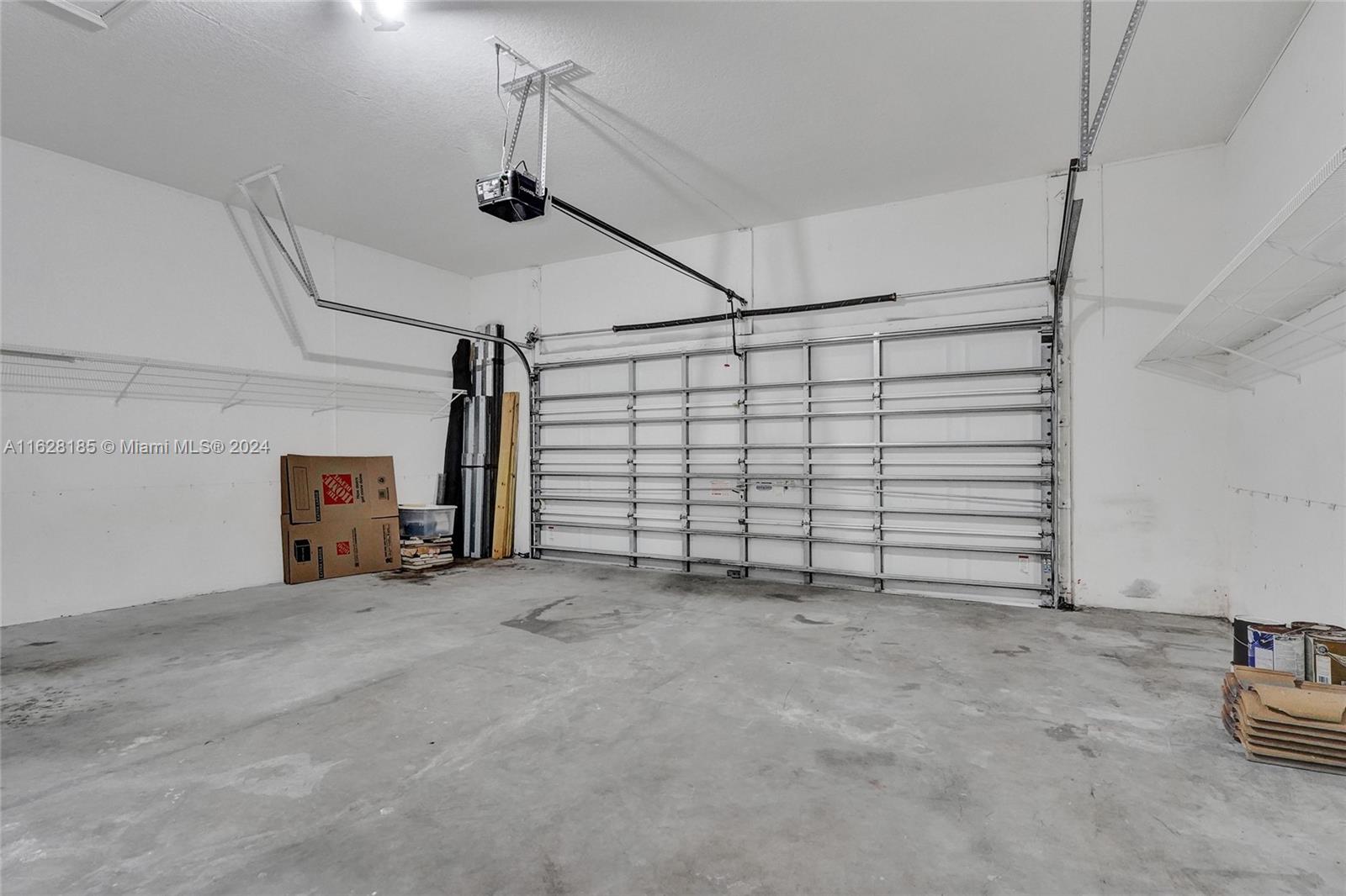 7010 Oakshire Ct