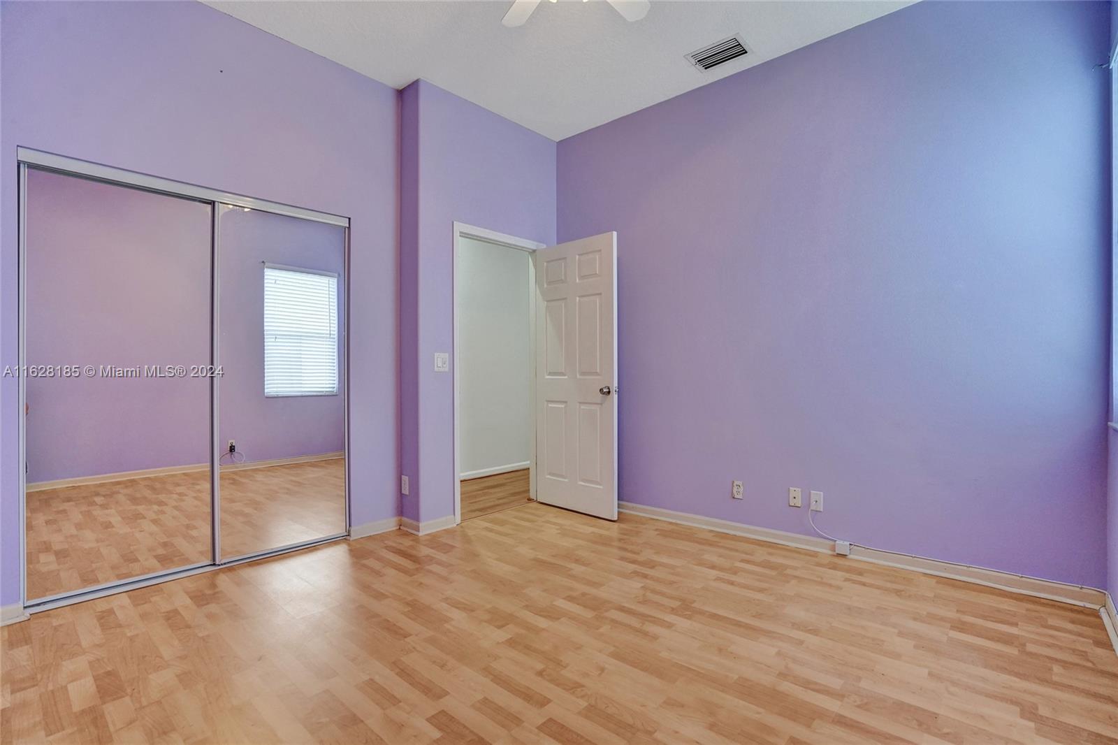 7010 Oakshire Ct