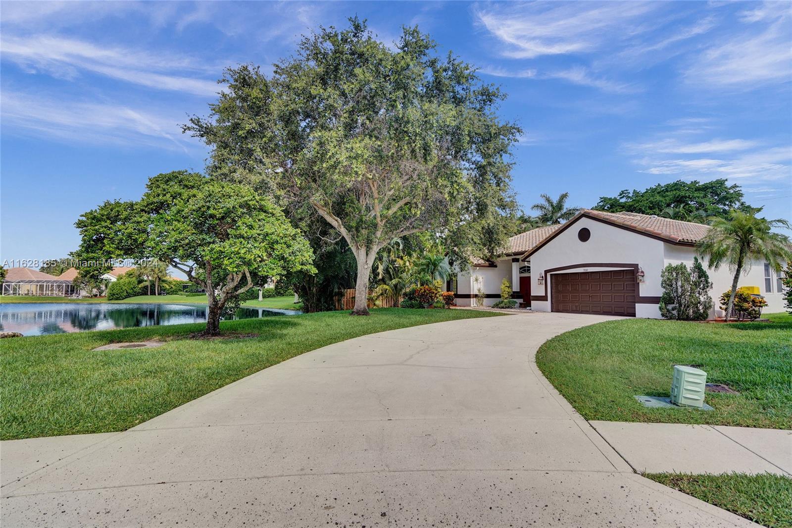 7010 Oakshire Ct