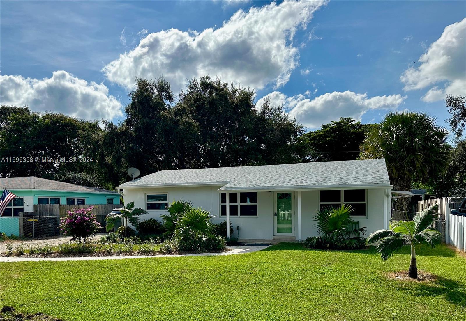 4737 SW 24th Ave