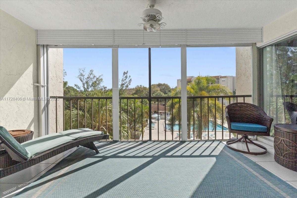 3930 Inverrary Blvd # D Unit: 401-D