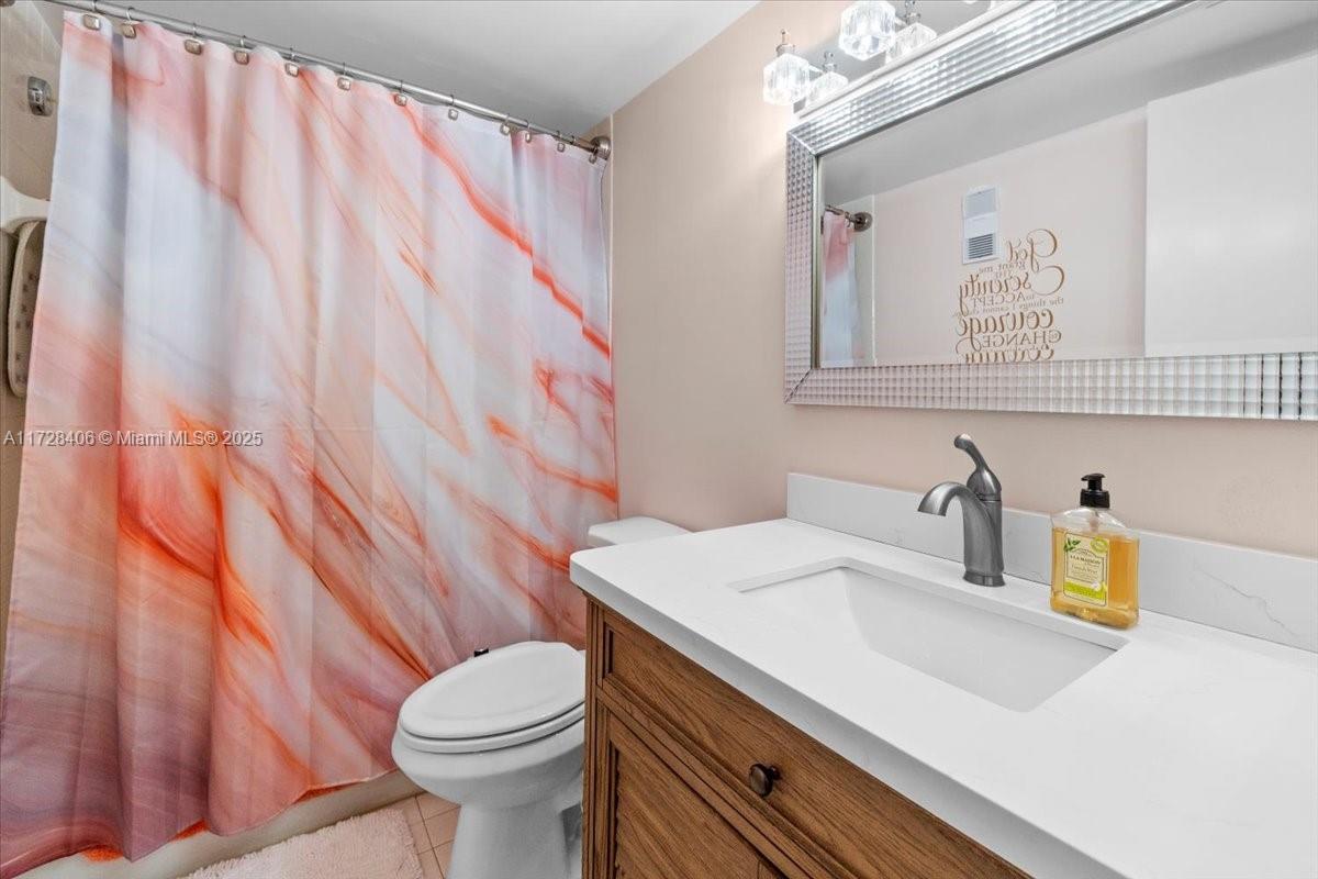3930 Inverrary Blvd # D Unit: 401-D