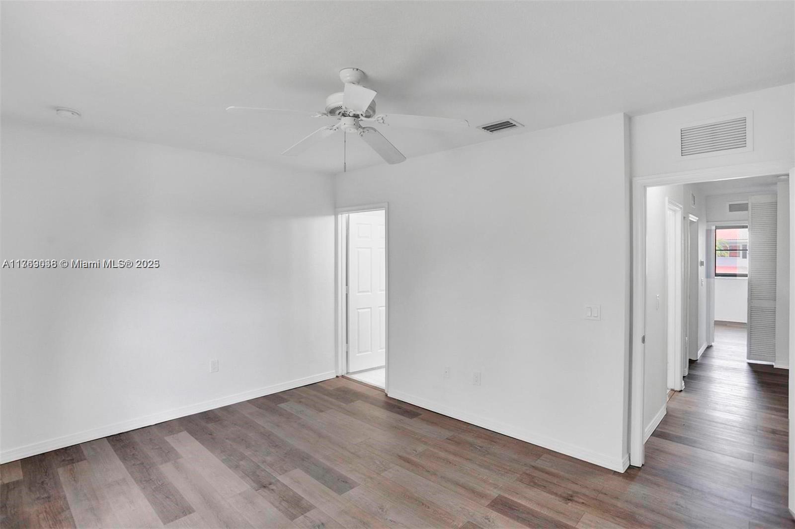 8239 SW 27th St # 102