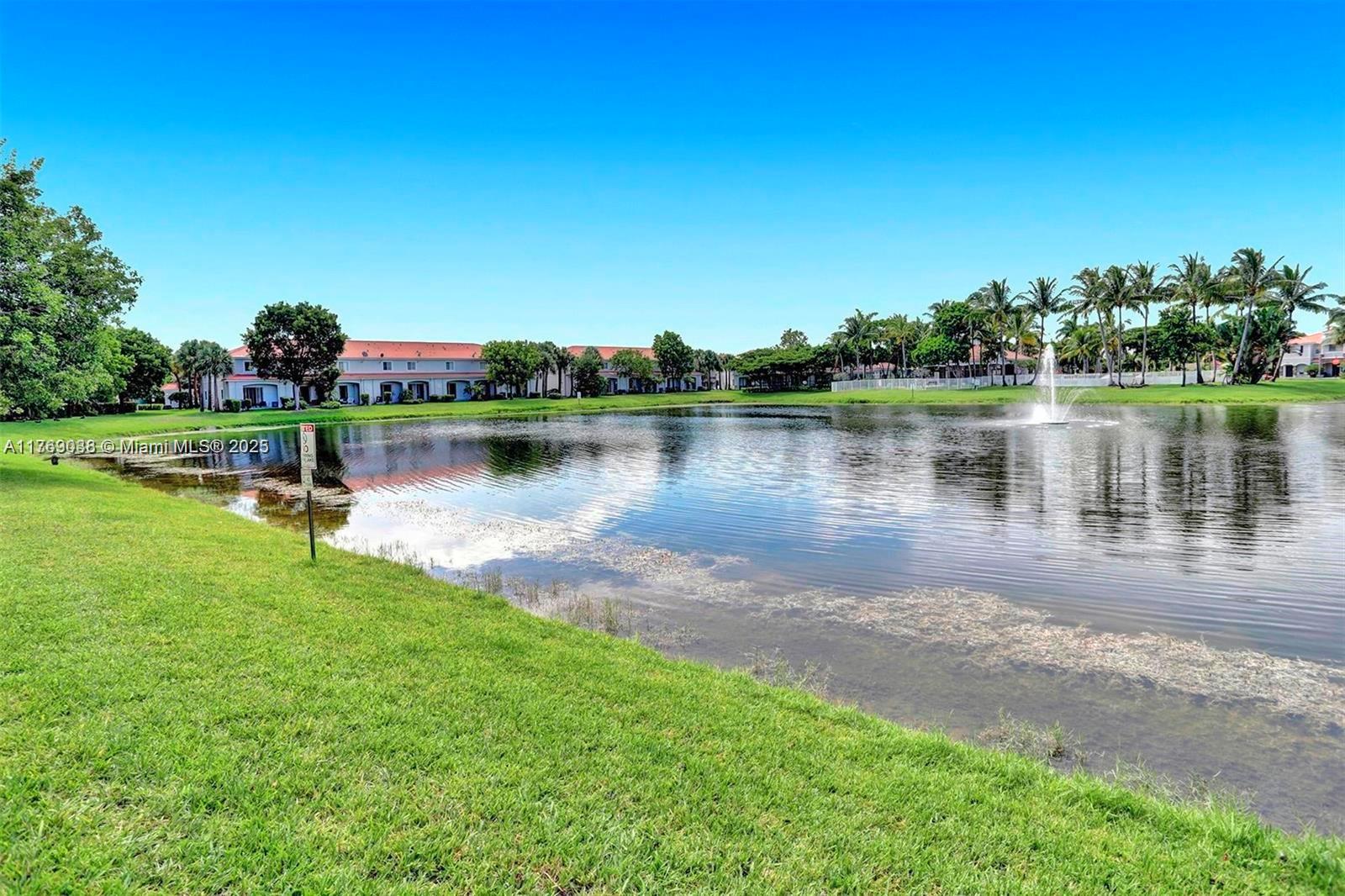 8239 SW 27th St # 102