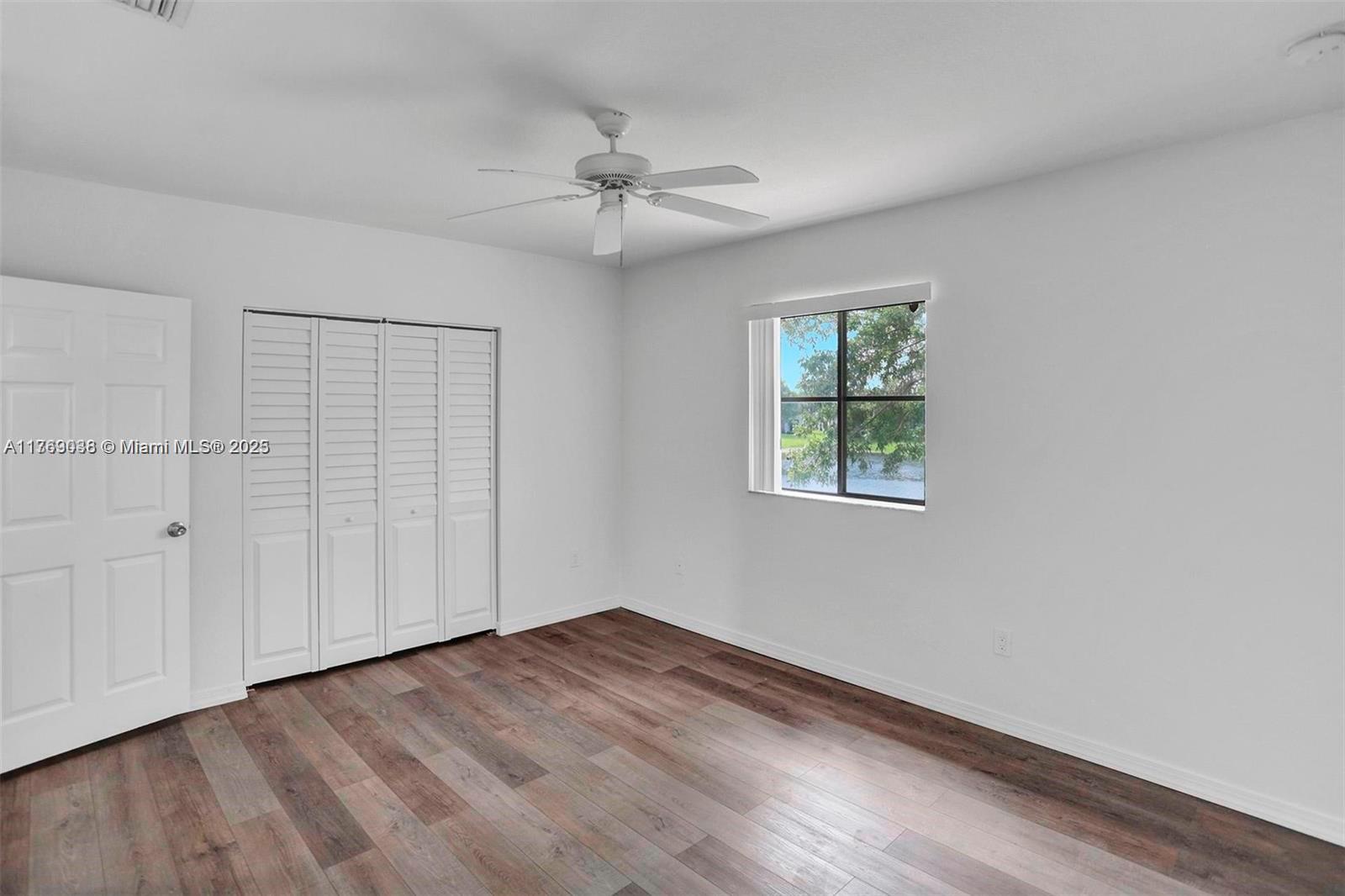 8239 SW 27th St # 102