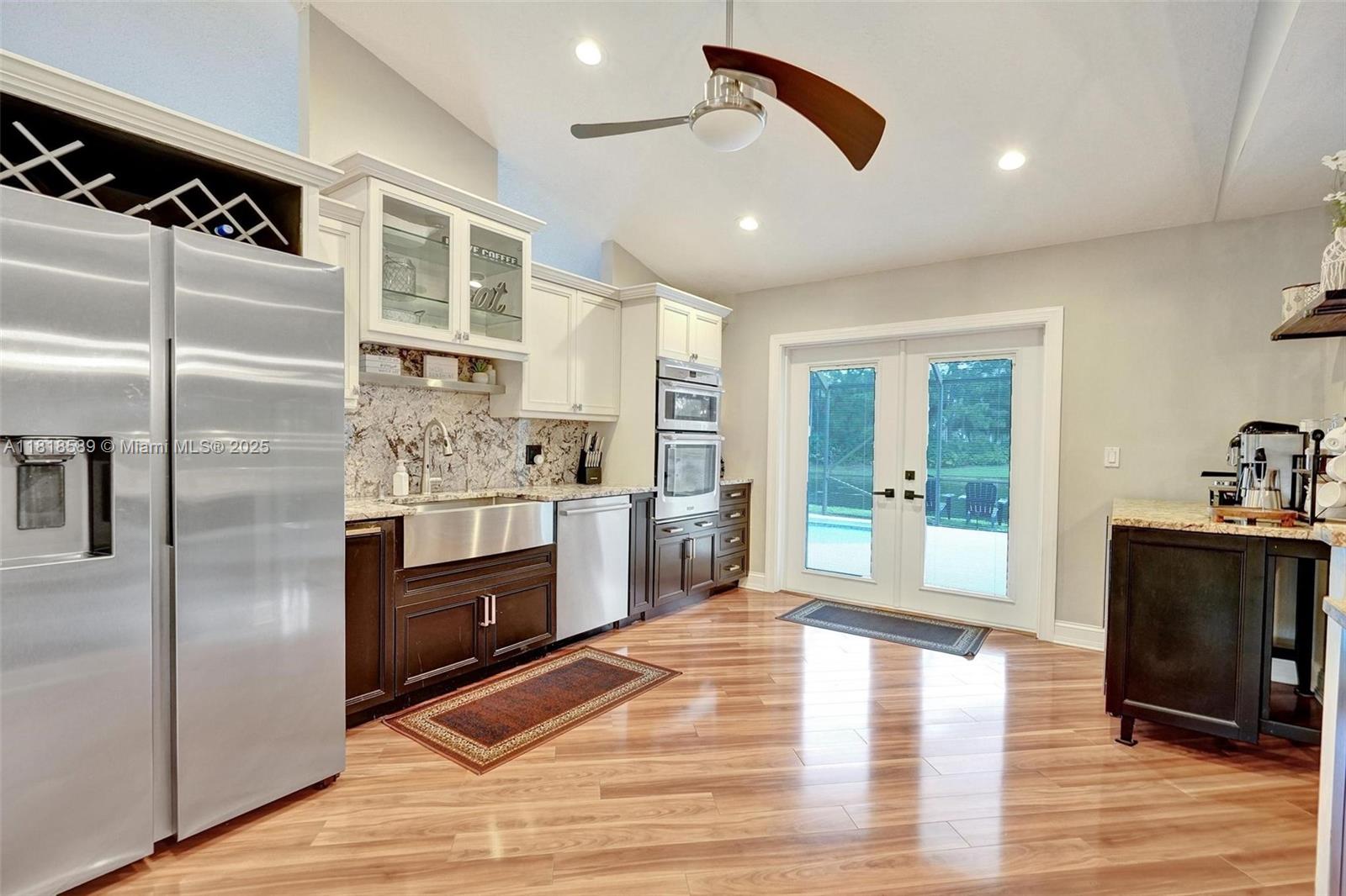 18366 Lake Bend Dr