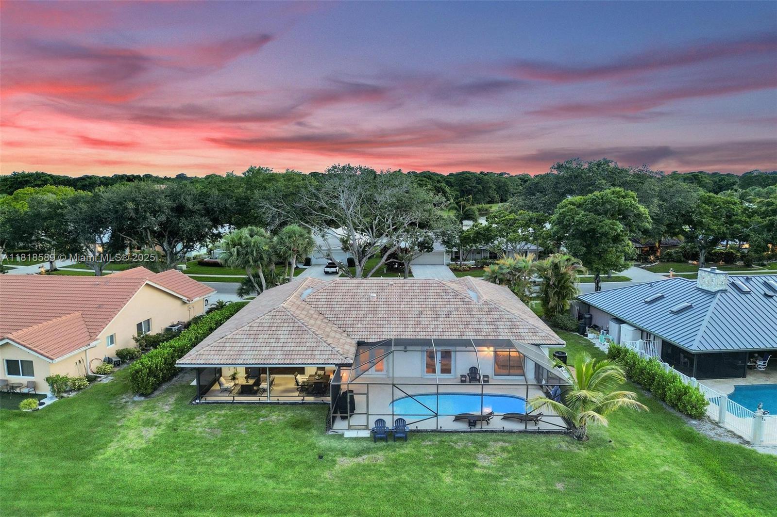 18366 Lake Bend Dr