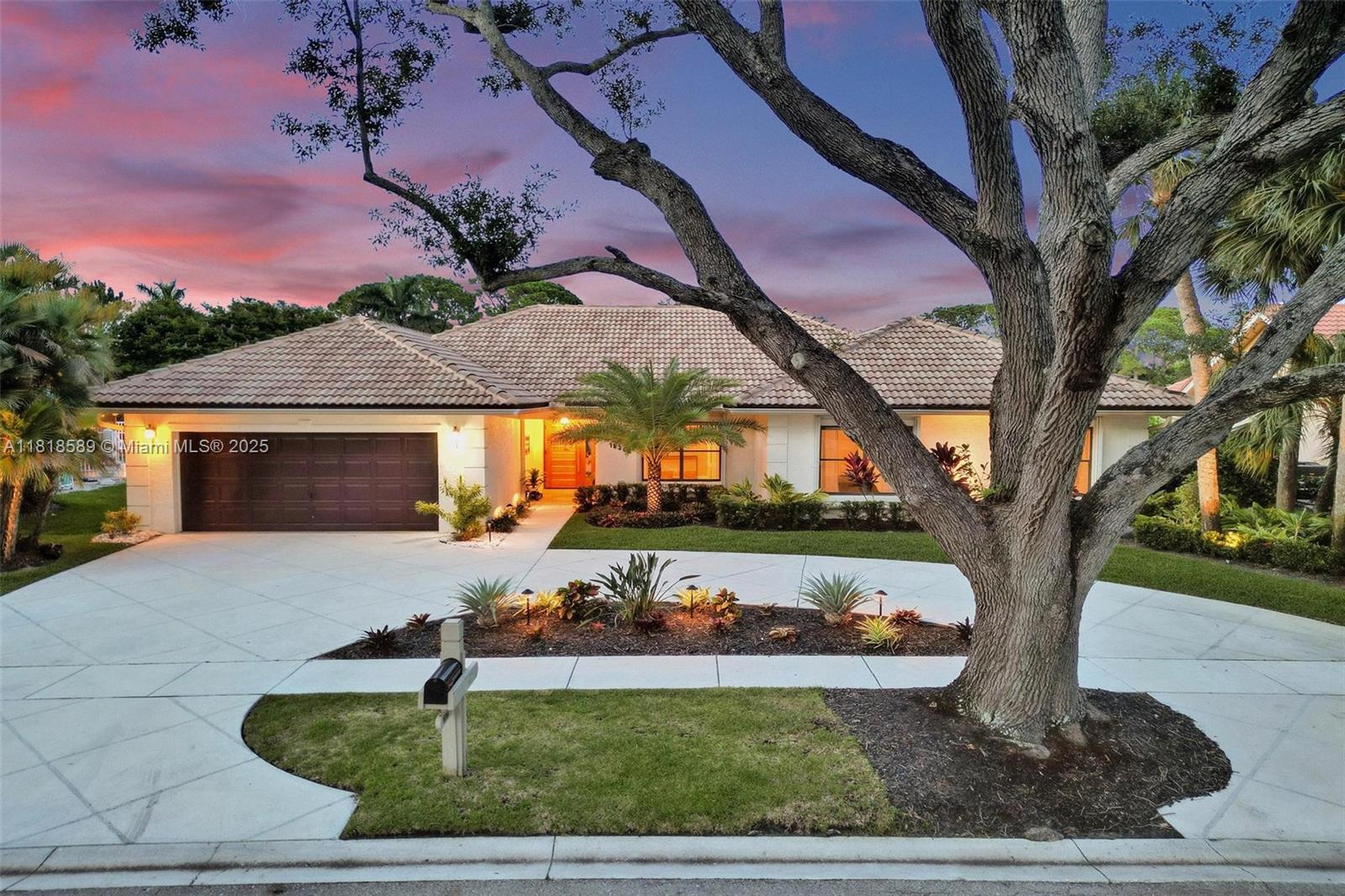 18366 Lake Bend Dr