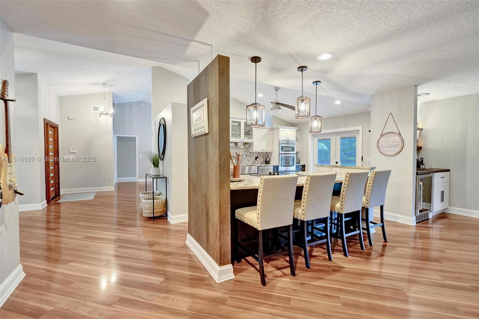 18366 Lake Bend Dr