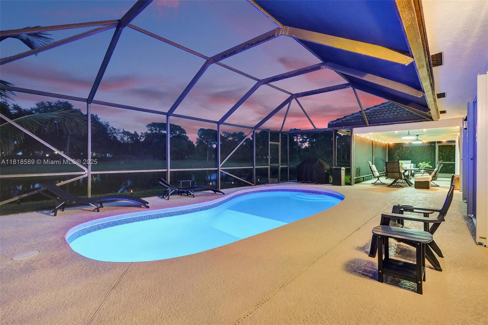 18366 Lake Bend Dr
