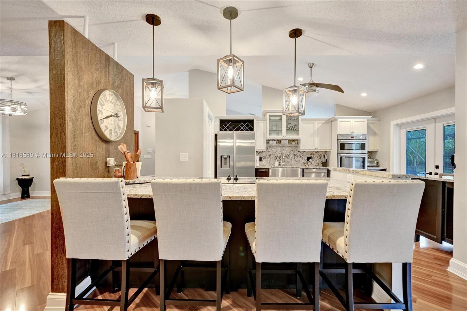 18366 Lake Bend Dr