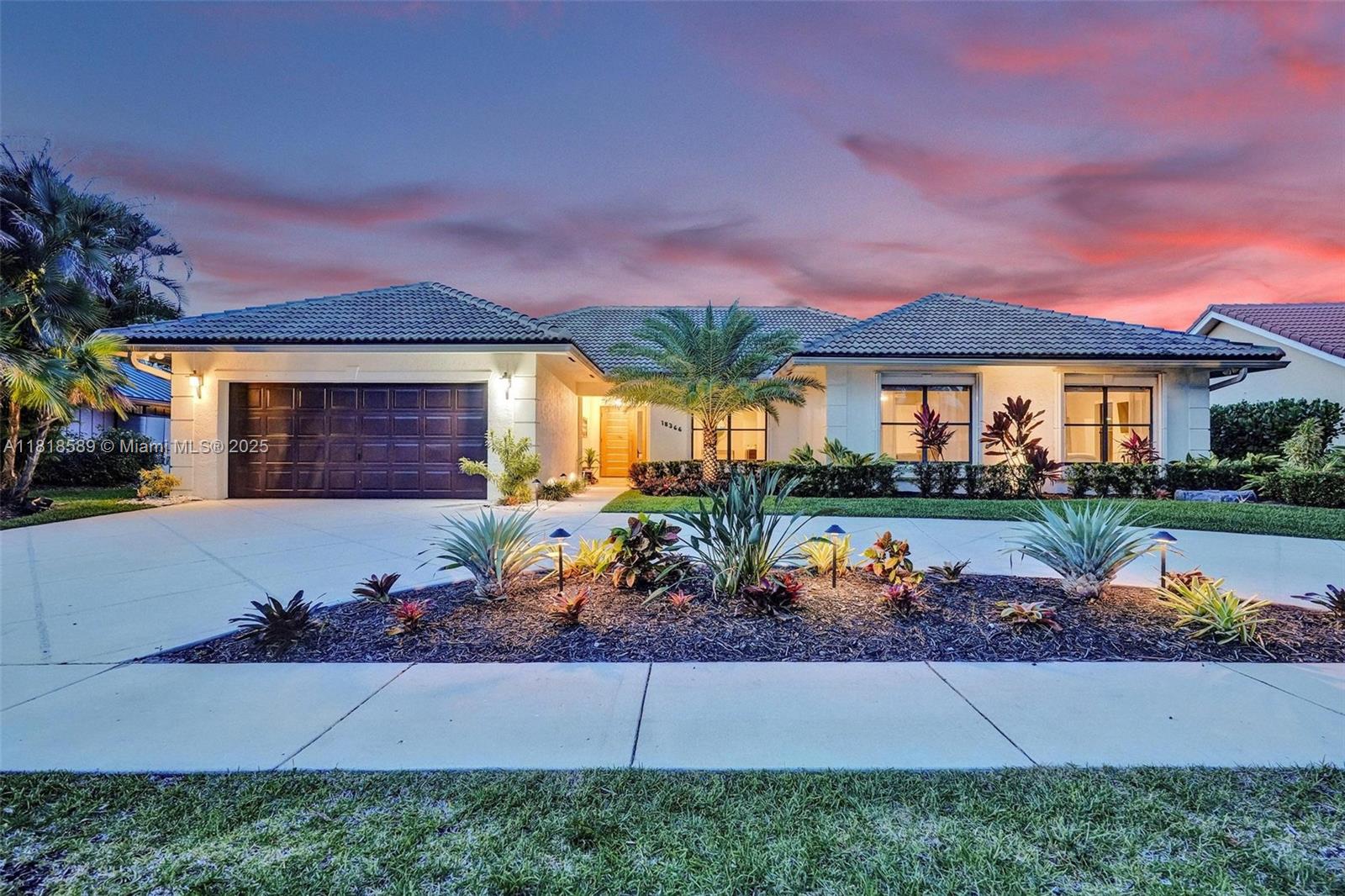 18366 Lake Bend Dr