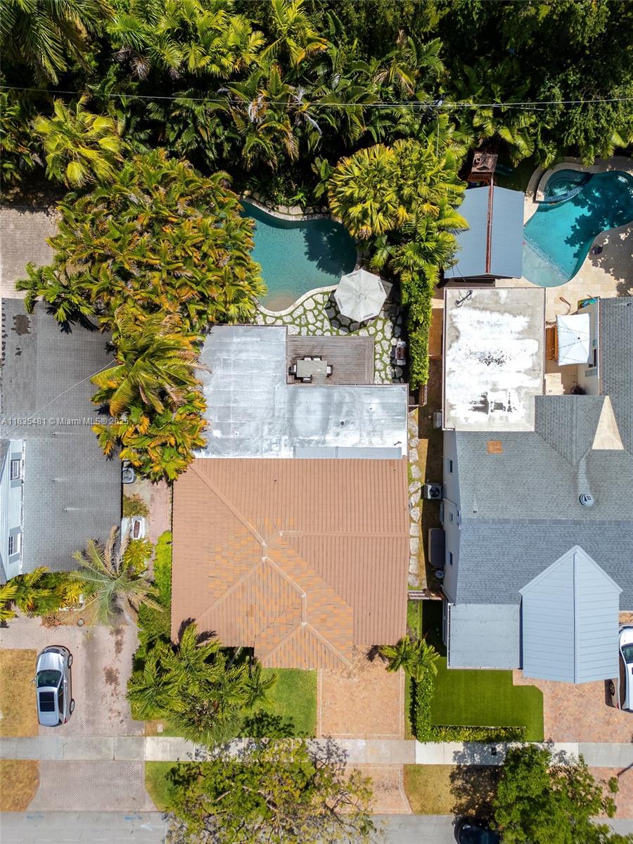 820 SE 9th St