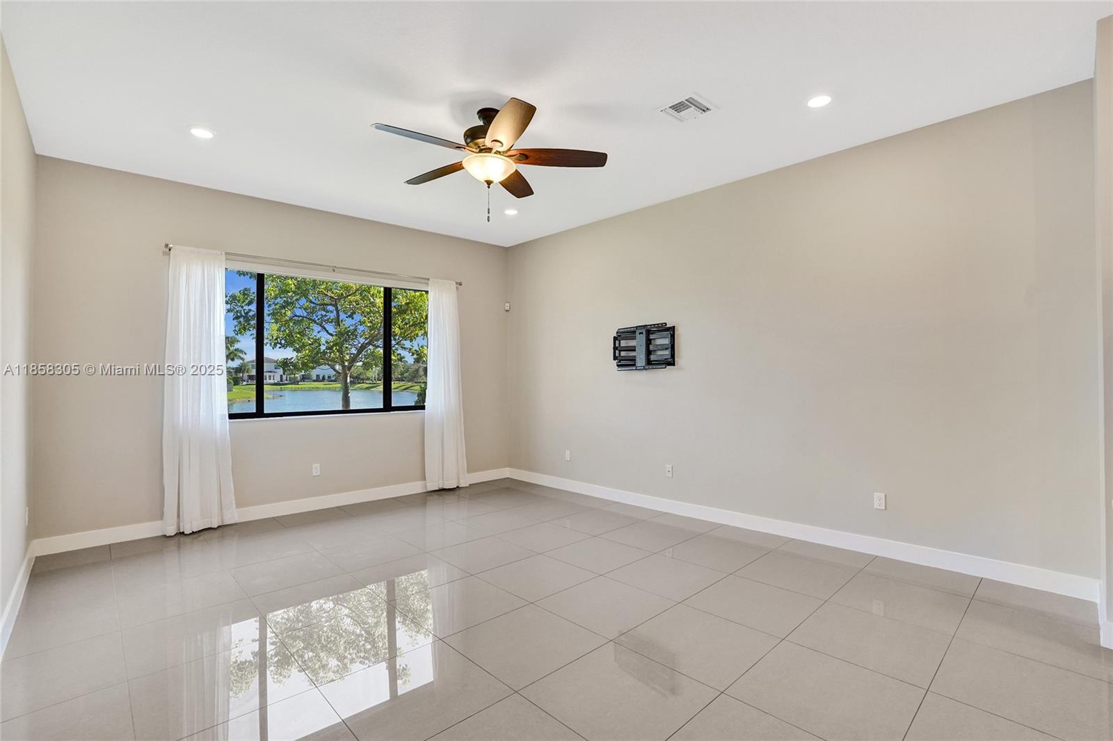 10590 Mira Vista Dr