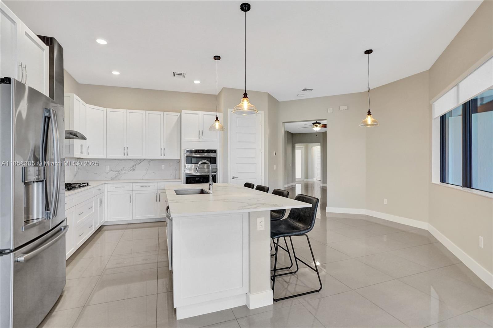 10590 Mira Vista Dr