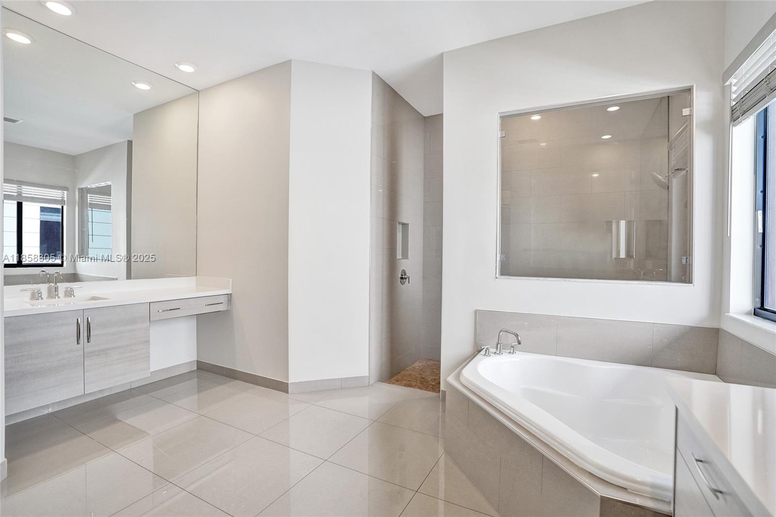 10590 Mira Vista Dr