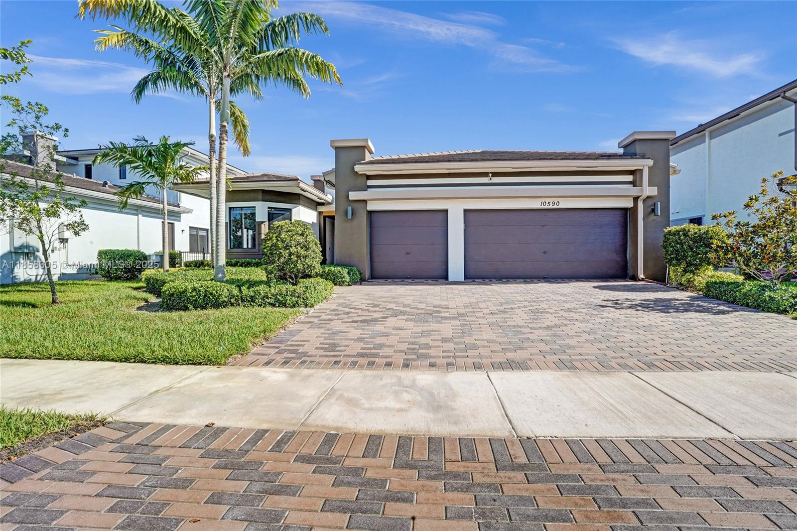 10590 Mira Vista Dr