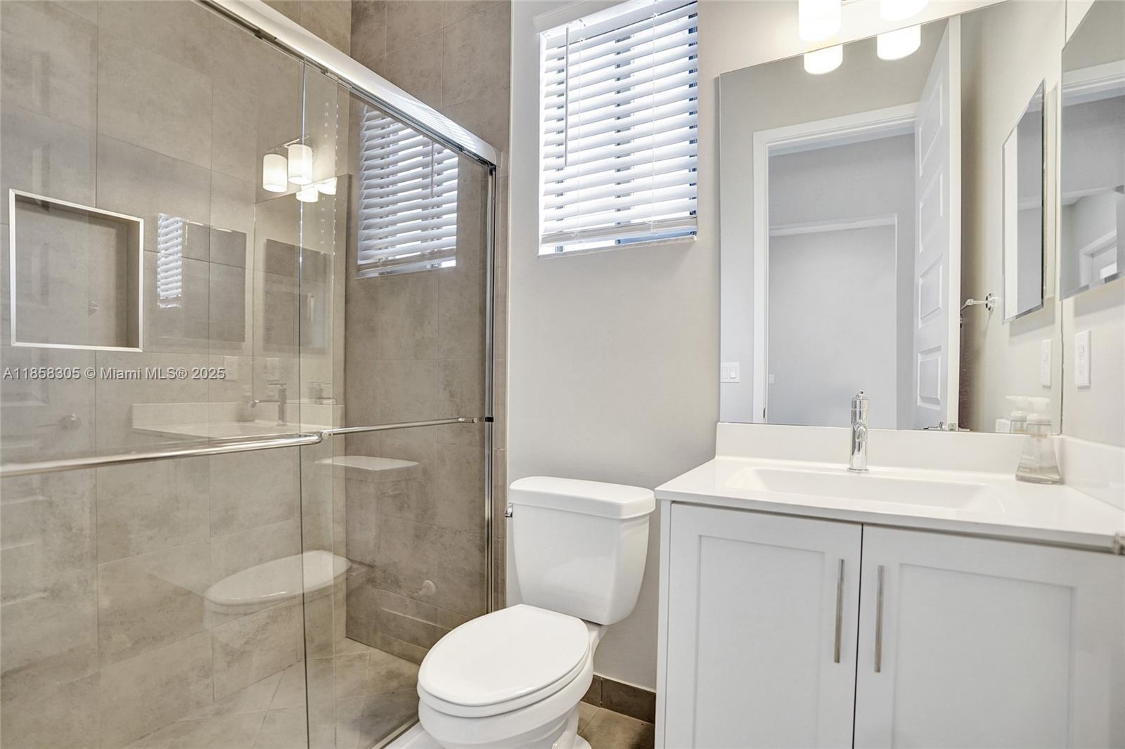 10590 Mira Vista Dr
