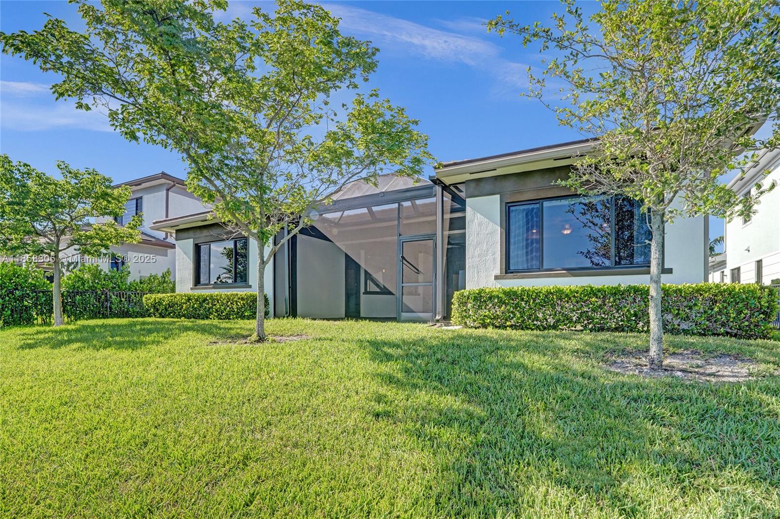 10590 Mira Vista Dr