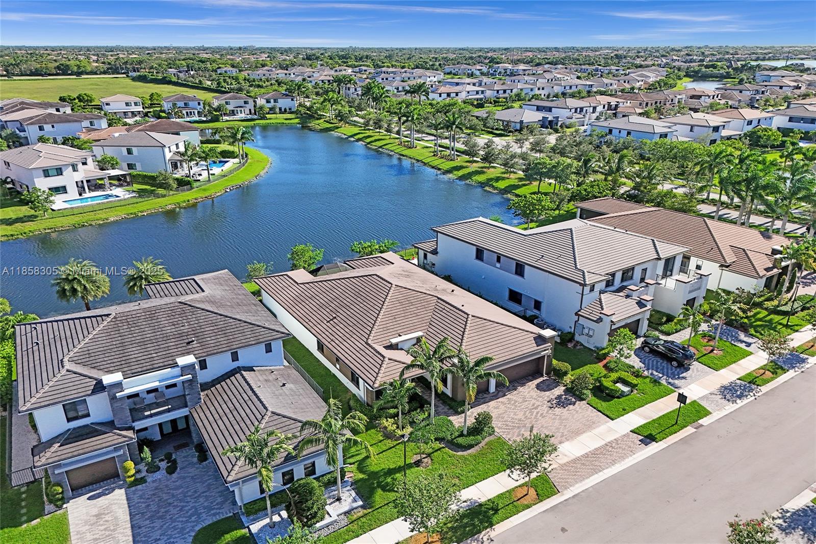 10590 Mira Vista Dr