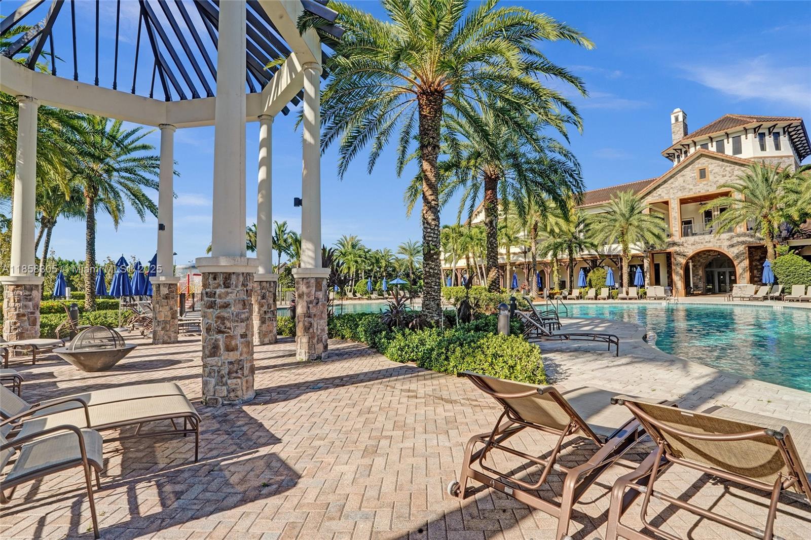 10590 Mira Vista Dr