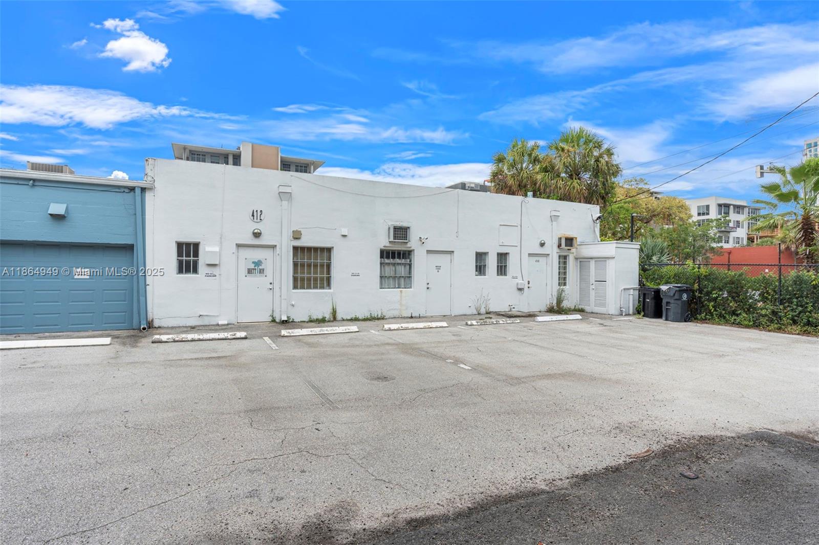 412 N Andrews Ave