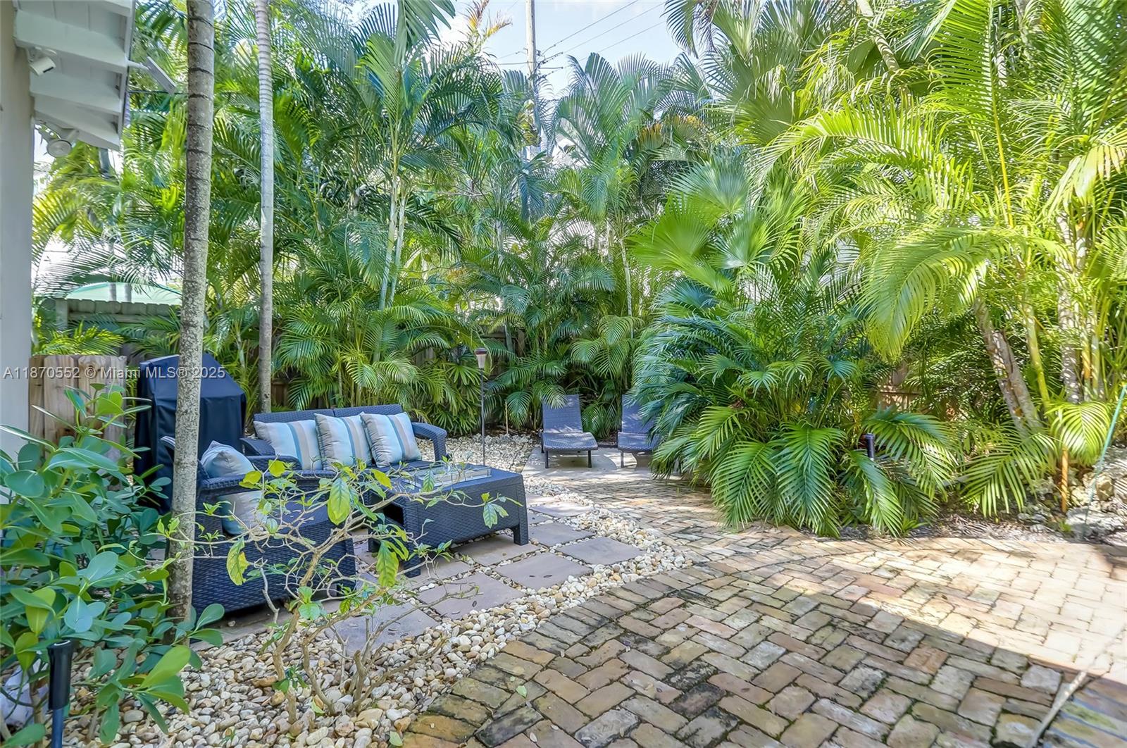 1625 NE 4th Pl
