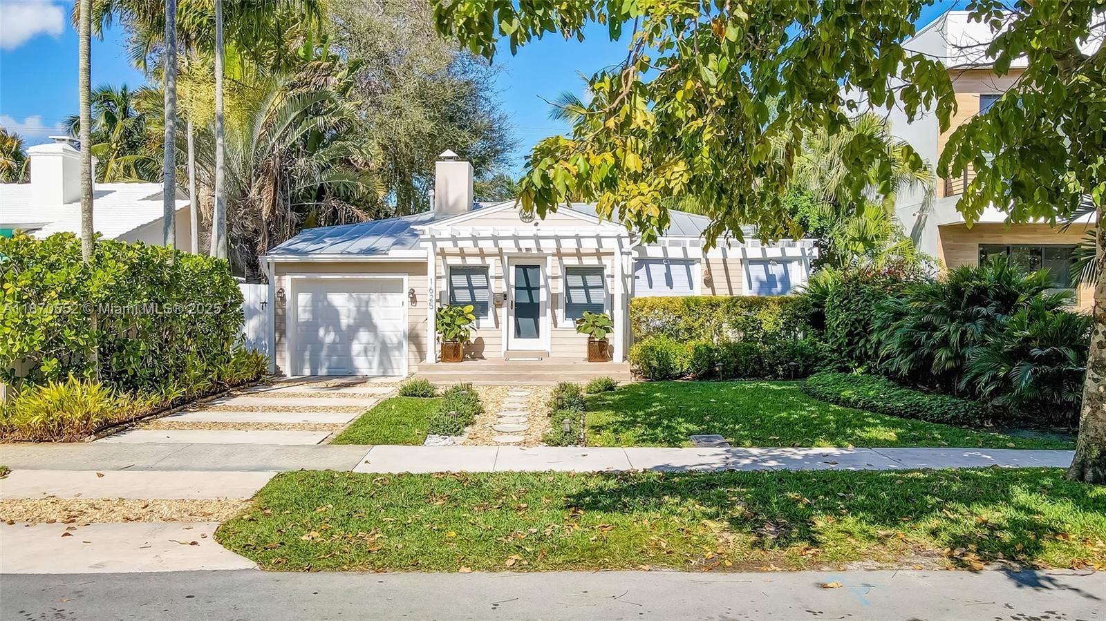 1625 NE 4th Pl