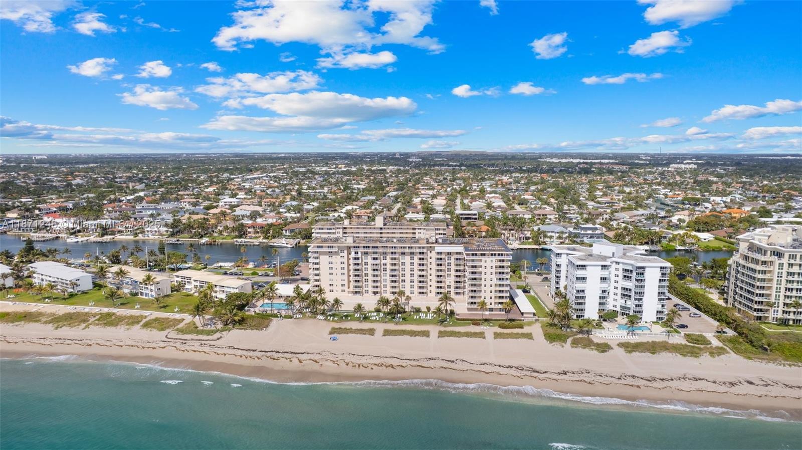 1051 Hillsboro Mile # 805E