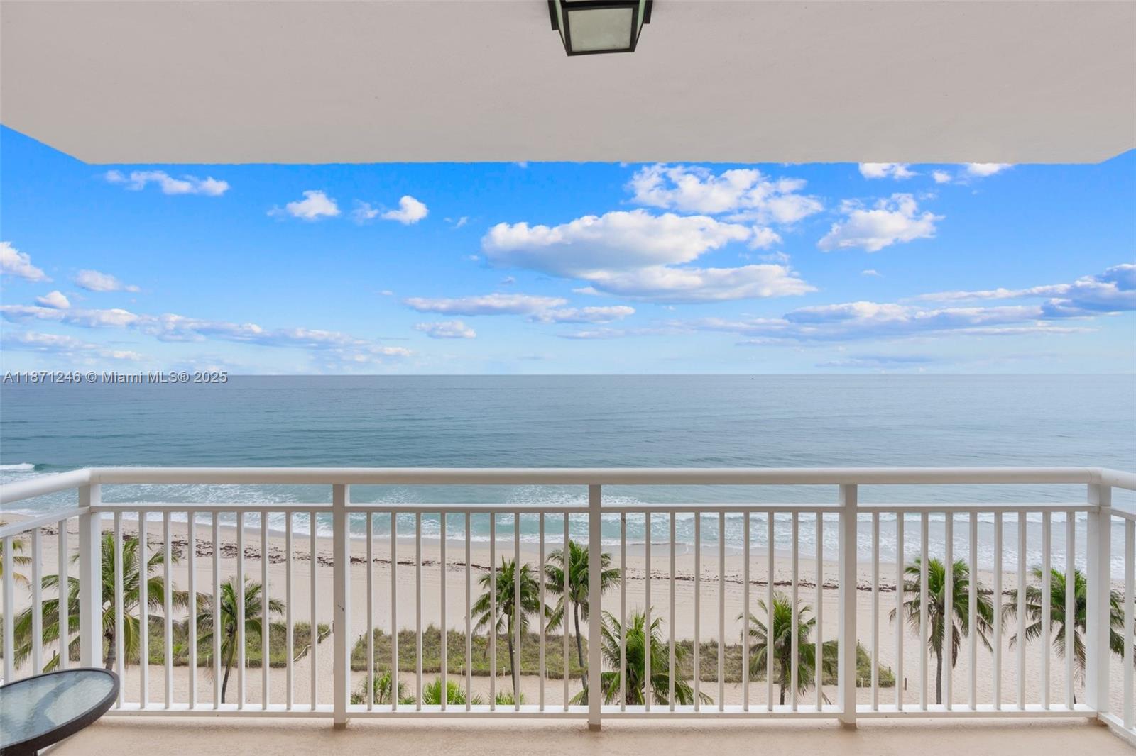 1051 Hillsboro Mile # 805E