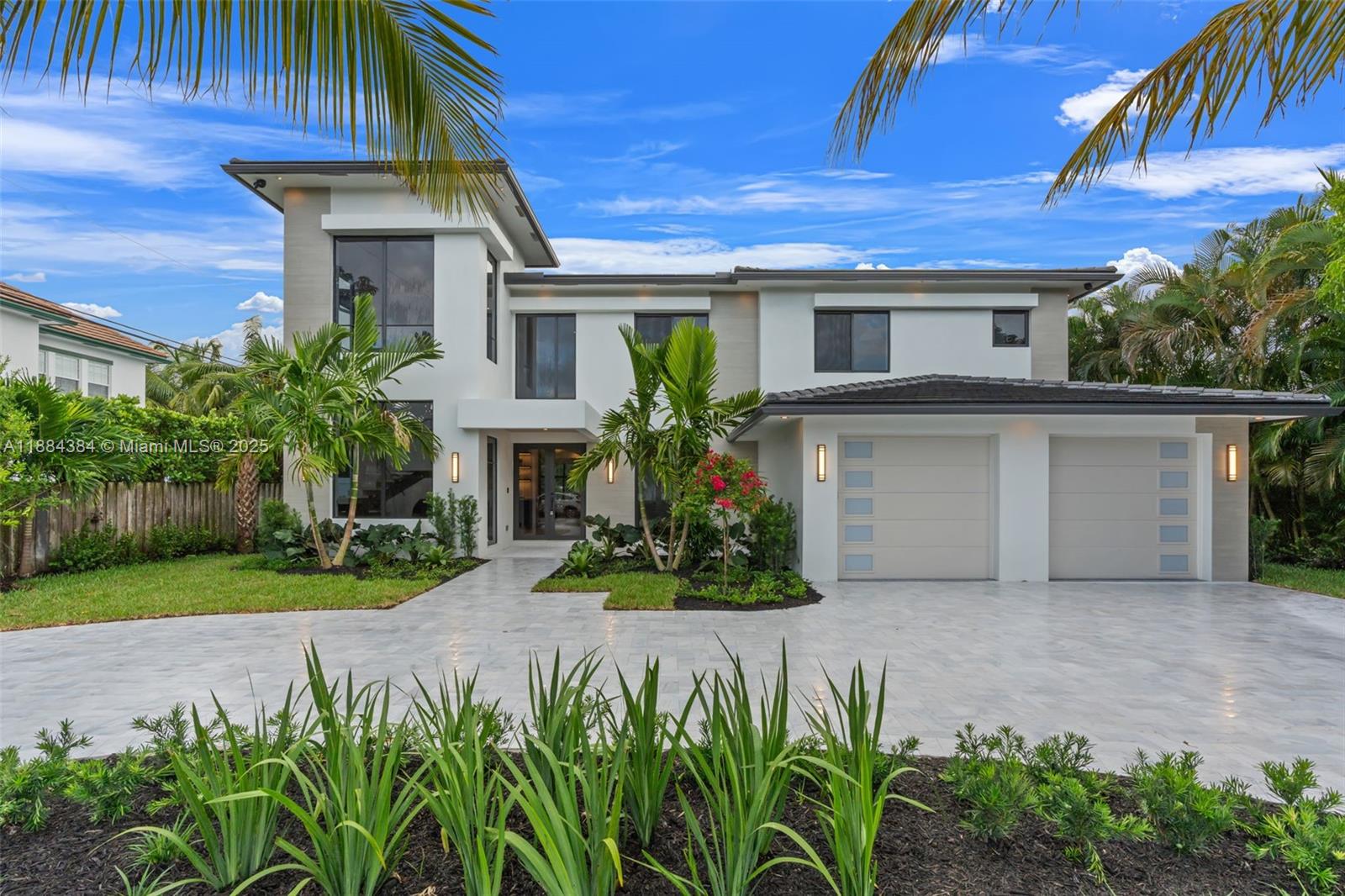 702 NW 5th Ave