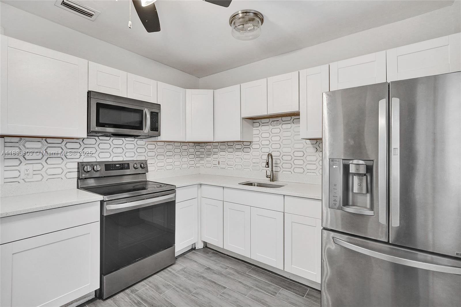 119 SW 22nd Ave
