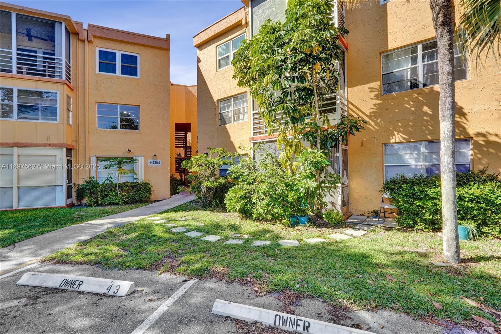 4314 NW 9th Ave # 3D Unit: 3-3D