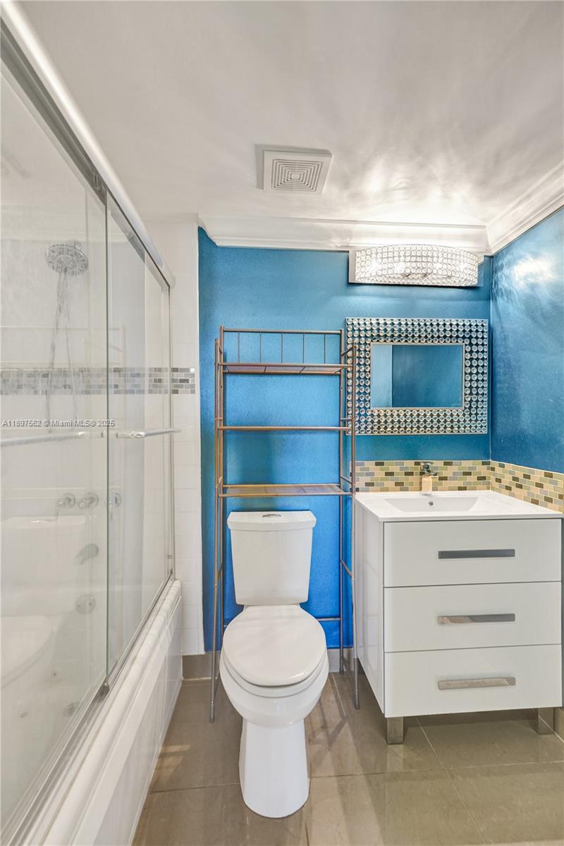 4314 NW 9th Ave # 3D Unit: 3-3D