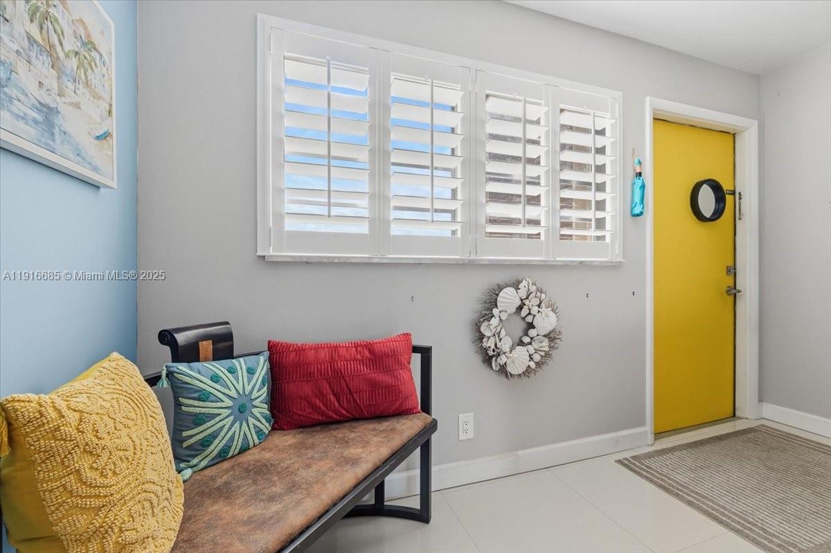 4100 Crystal Lake Dr # 302