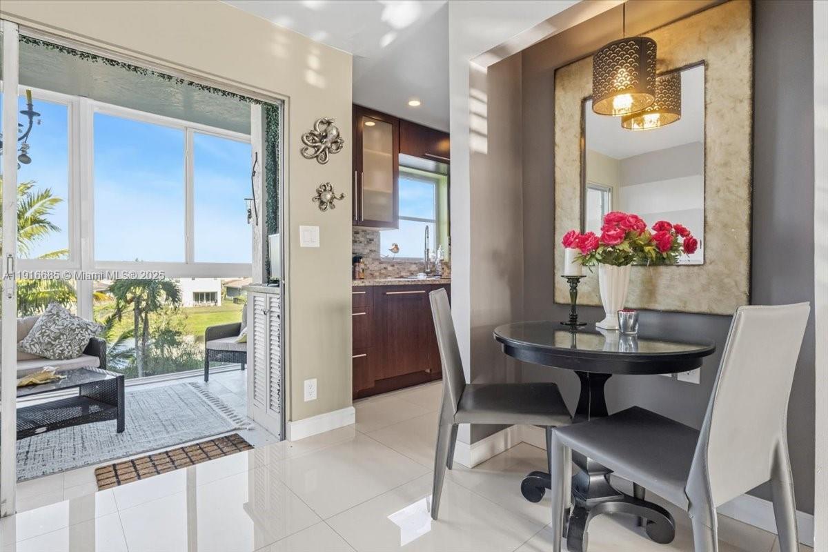 4100 Crystal Lake Dr # 302