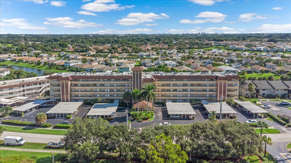 4100 Crystal Lake Dr # 302