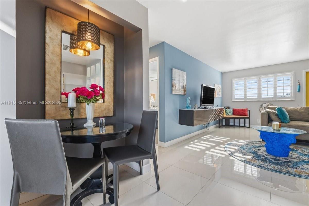 4100 Crystal Lake Dr # 302