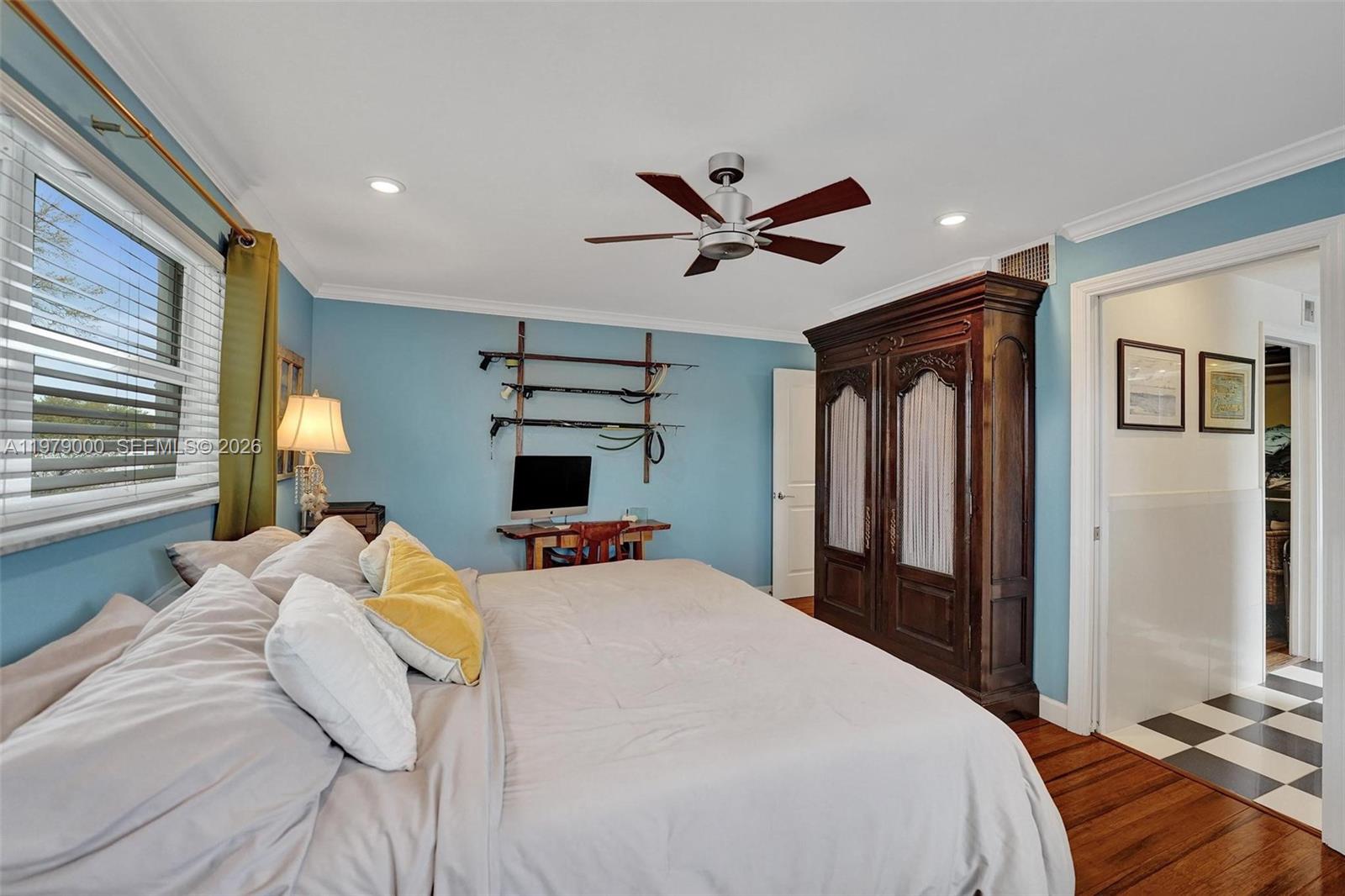 1212 SE 2nd Ct # 301