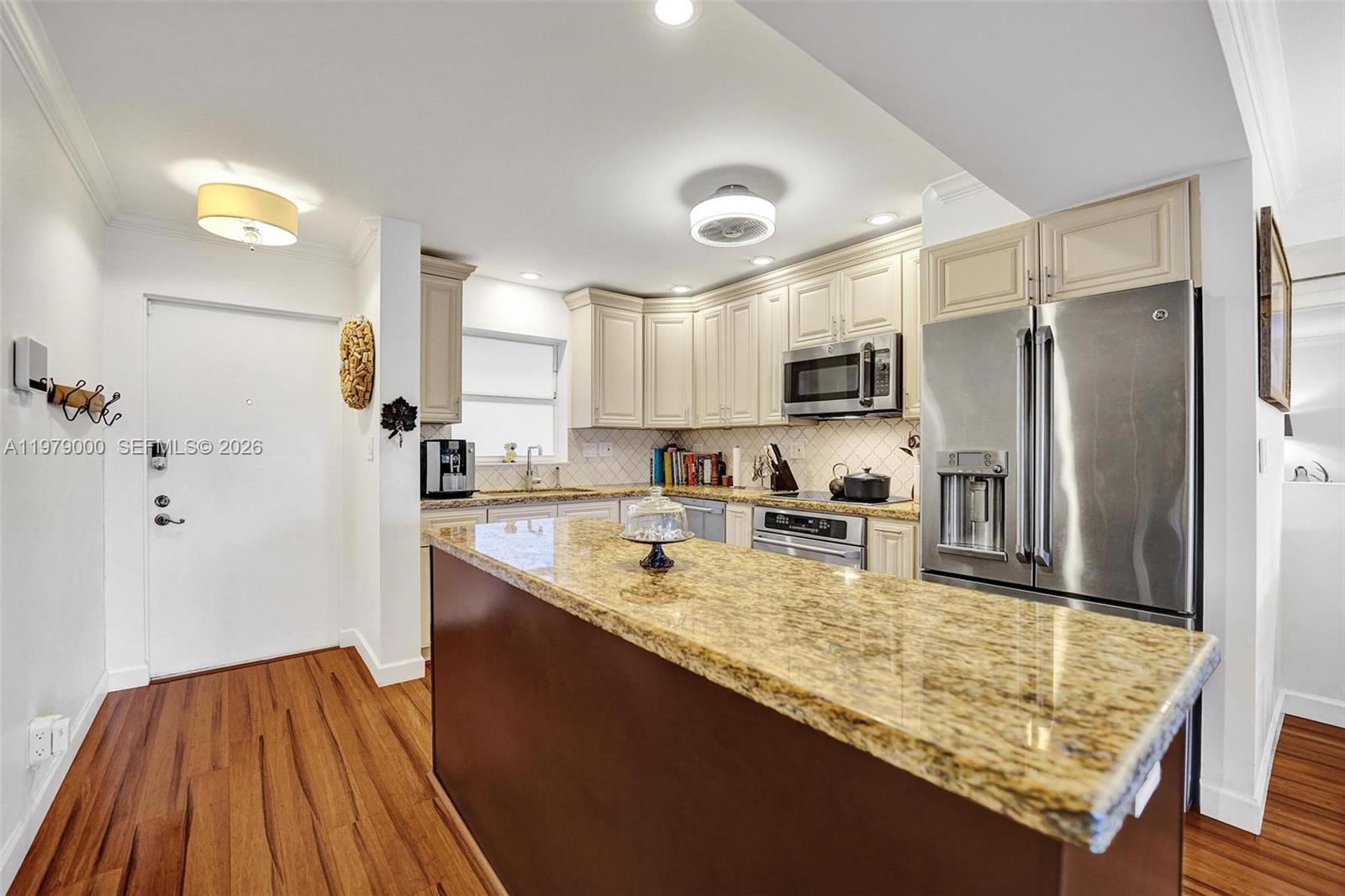 1212 SE 2nd Ct # 301