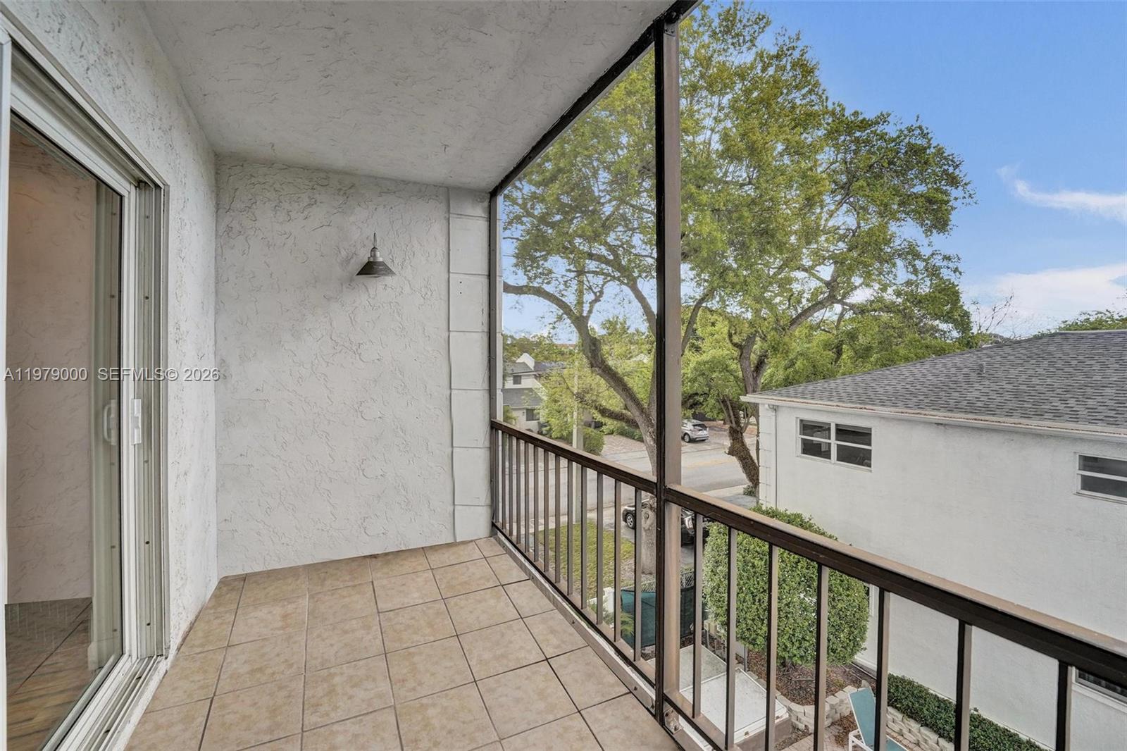 1212 SE 2nd Ct # 301