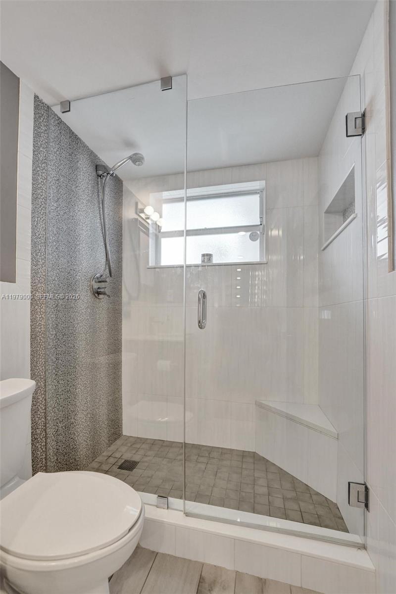 1212 SE 2nd Ct # 301