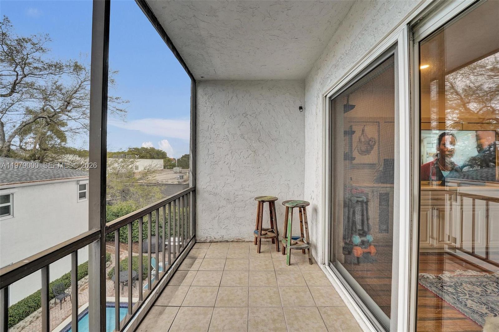 1212 SE 2nd Ct # 301