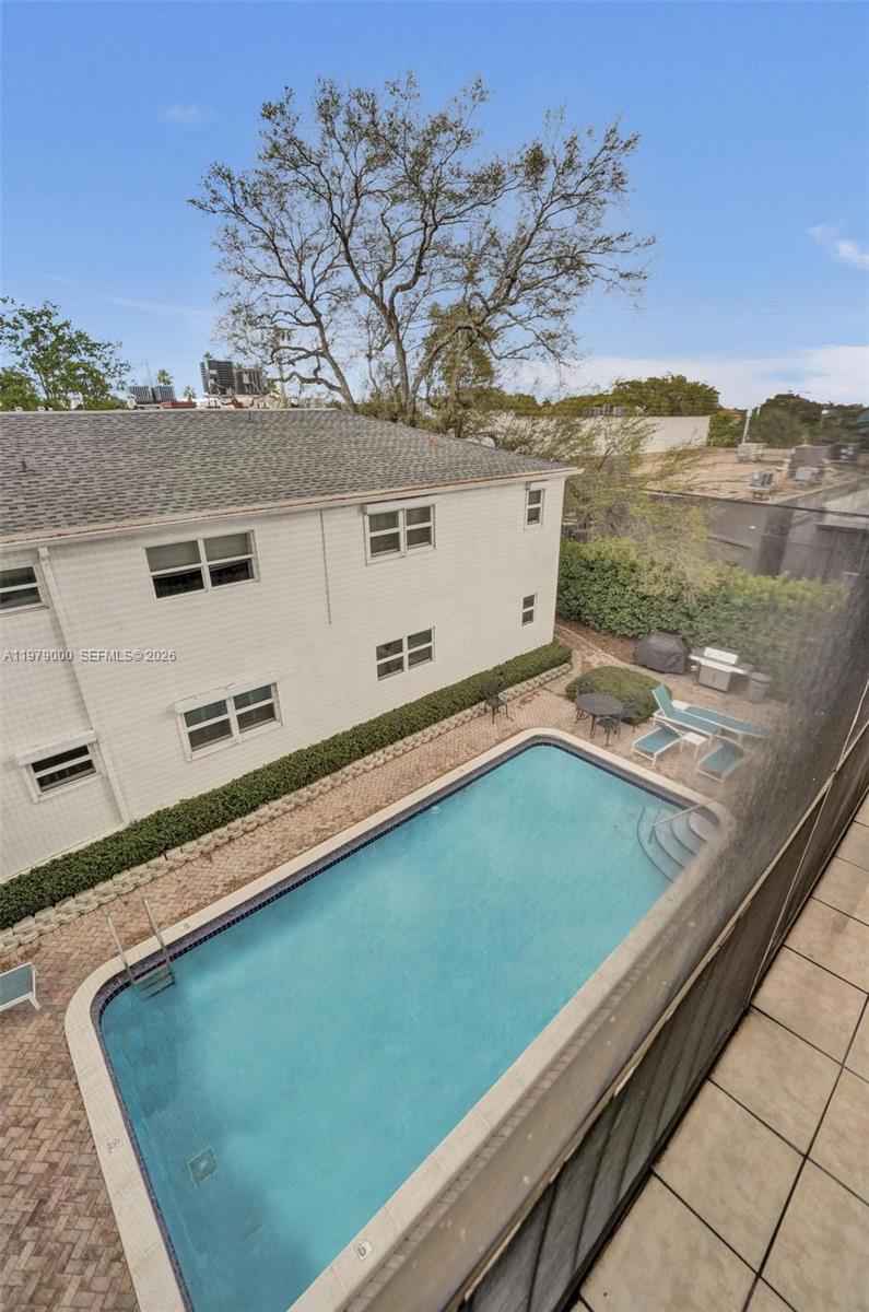 1212 SE 2nd Ct # 301